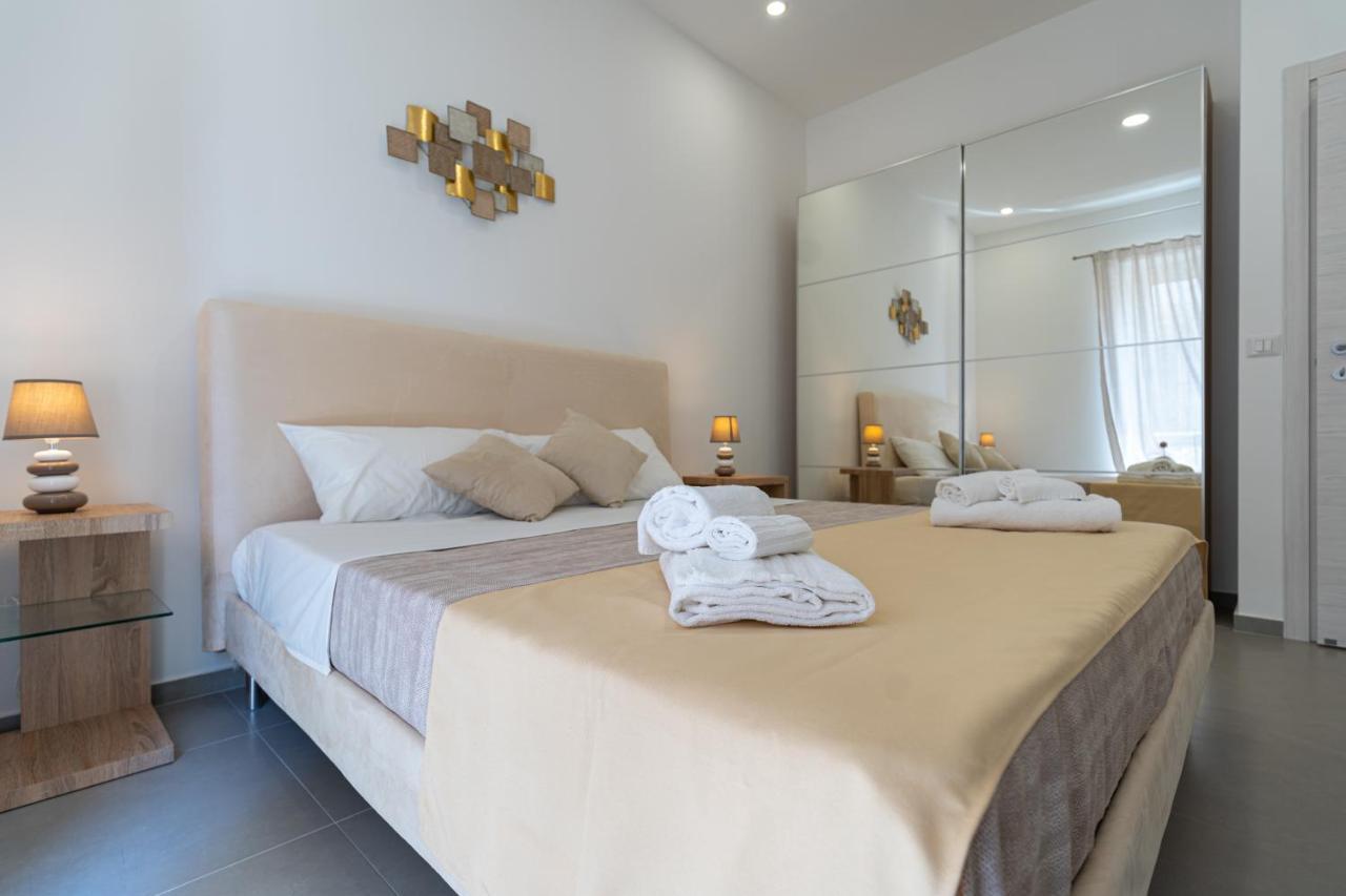 Lighthouse Apartment Taormina Eksteriør billede